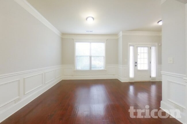 Building Photo - 191 Scenic Hills Dr