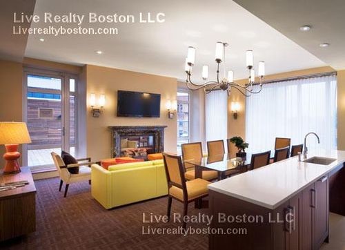 Primary Photo - 149 Clarendon St