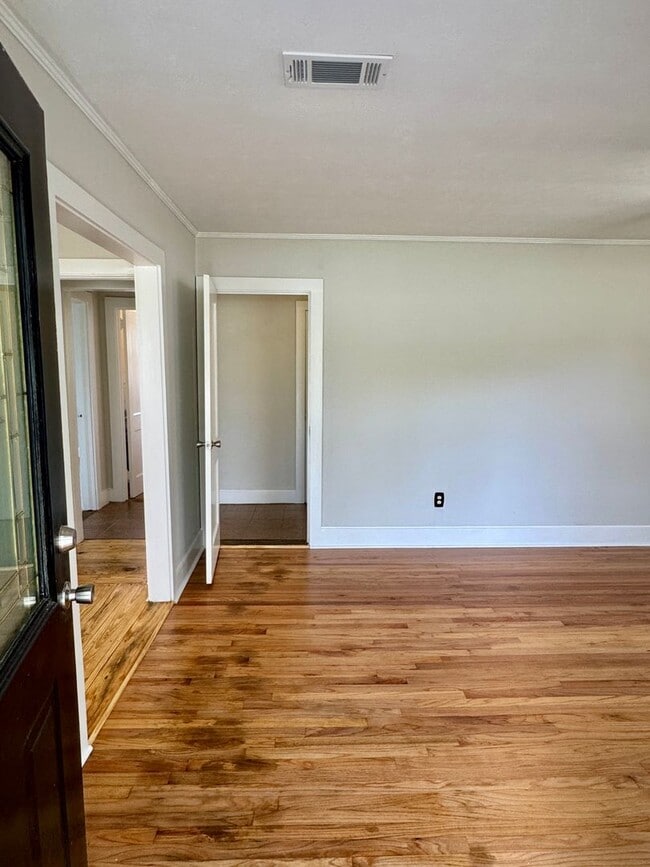 Building Photo - Paradise in Tallassee