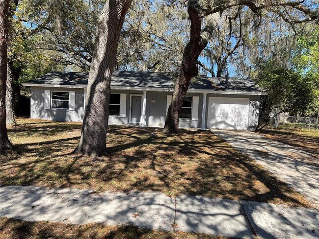 Building Photo - 913 Turtle Mound Dr