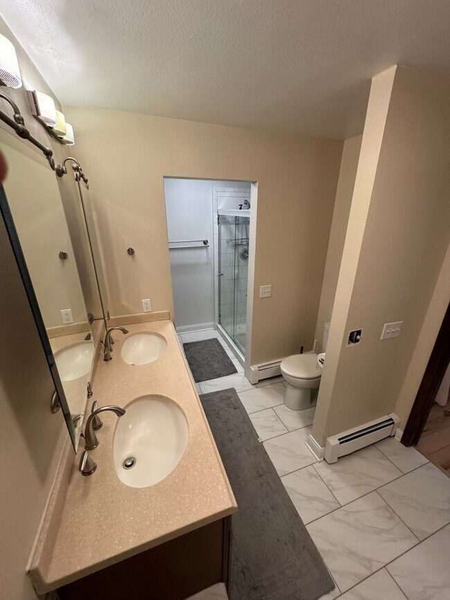 Building Photo - 2521 Autumn Circle