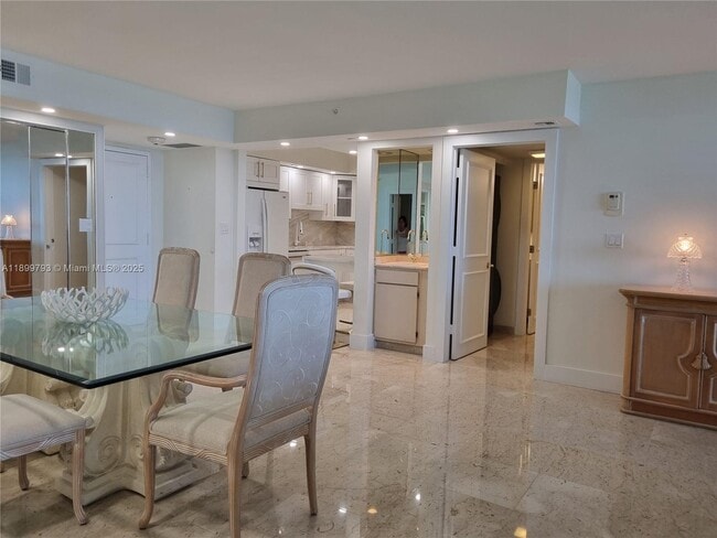 Foto del edificio - 4101 N Ocean Blvd