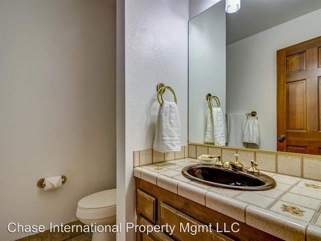 Foto del edificio - 2565 W Lake Ridge Shores