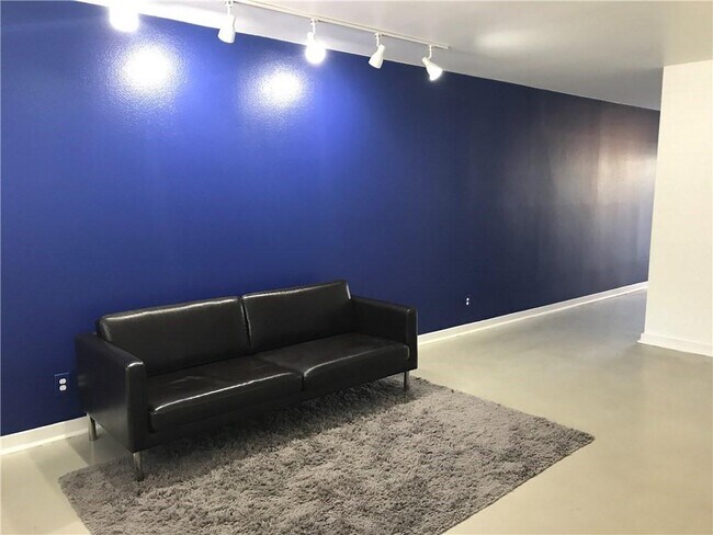 Foto del edificio - 2303 East Side Dr