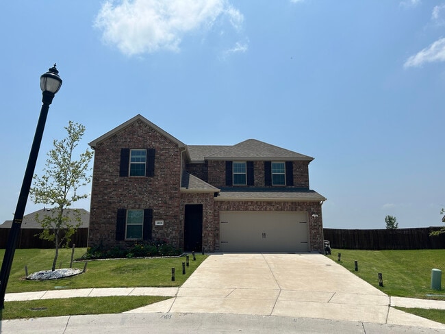 Building Photo - 1316 Wrangler Way