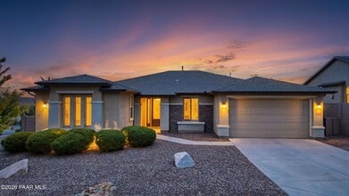 1000 N Wide Open Trail