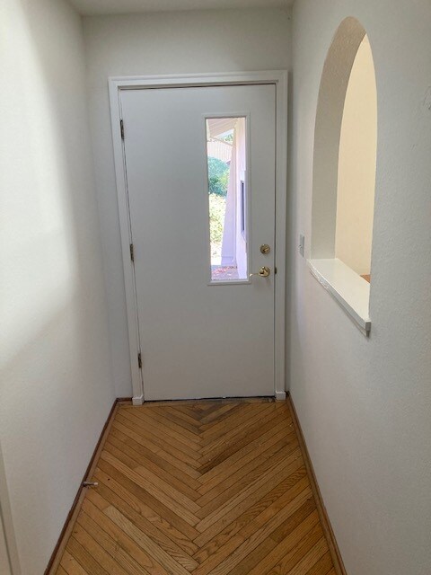 Building Photo - 4 Jeffrey Ct