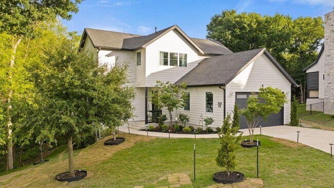 Foto del edificio - 3018 Sunridge Dr