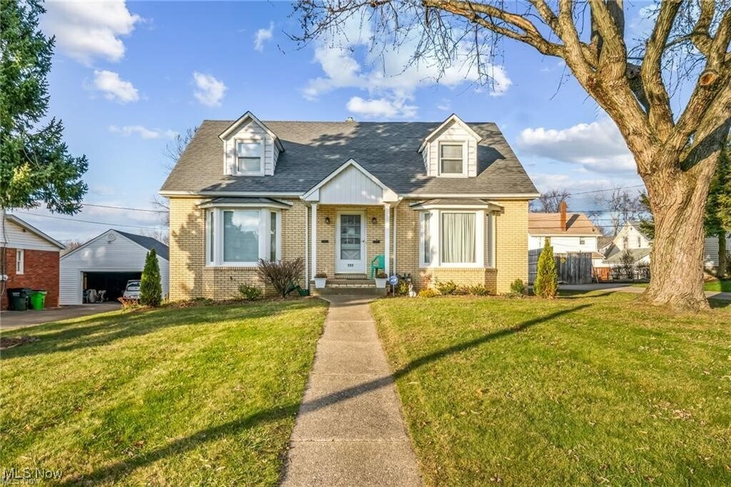 Foto principal - 555 W Cambridge St