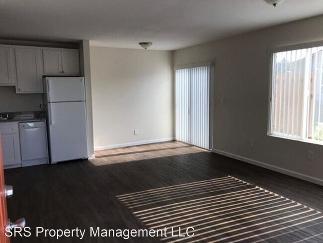 Building Photo - 401 W Blackburn Rd
