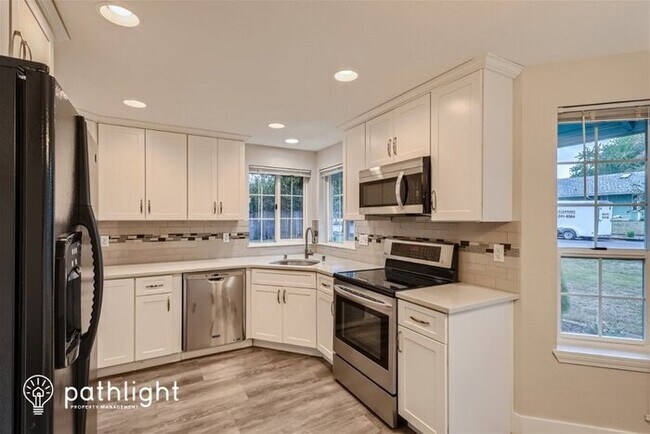 Foto del edificio - 13806 Northeast 47th Street