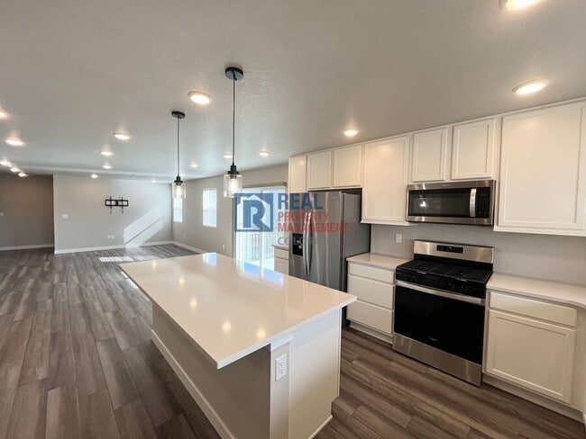 Building Photo - 774 Bear Creek Ct