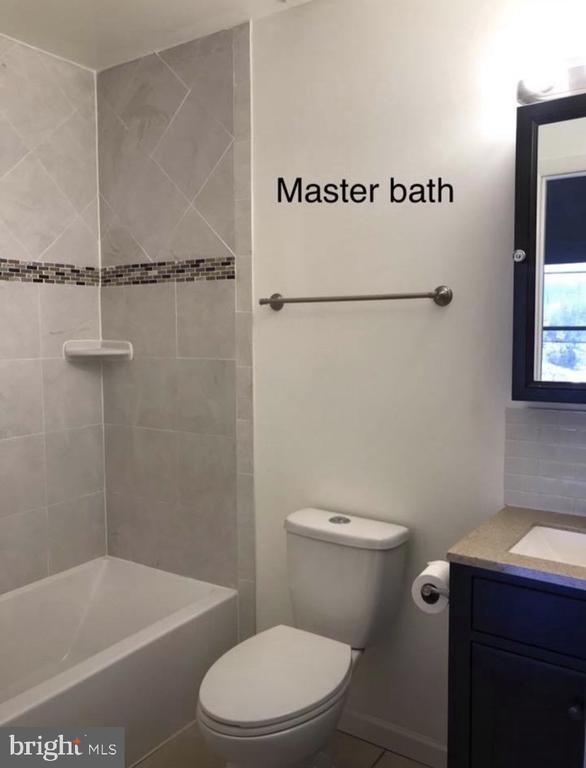 Foto del edificio - 9318 Canterbury Riding