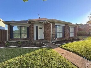Building Photo - 635 Mountain Side Dr