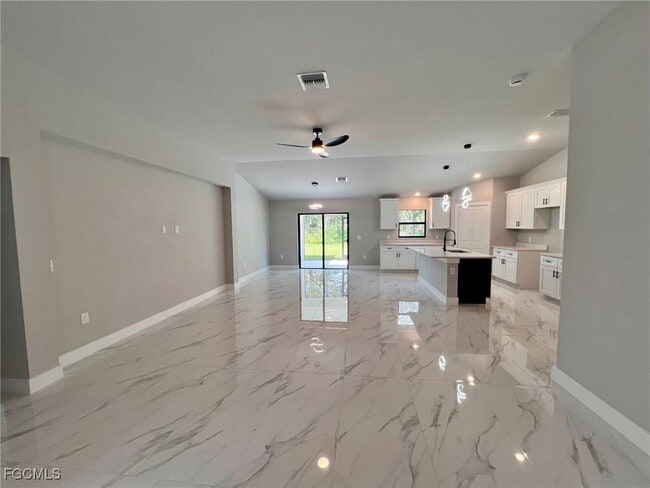 Building Photo - 3606 51st St W