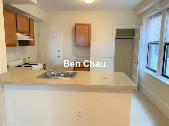 Foto del edificio - 881 Massachusetts Ave