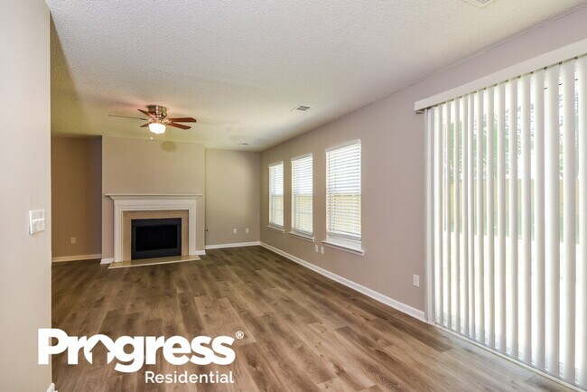 Foto del edificio - 3547 Devon Chase Rd