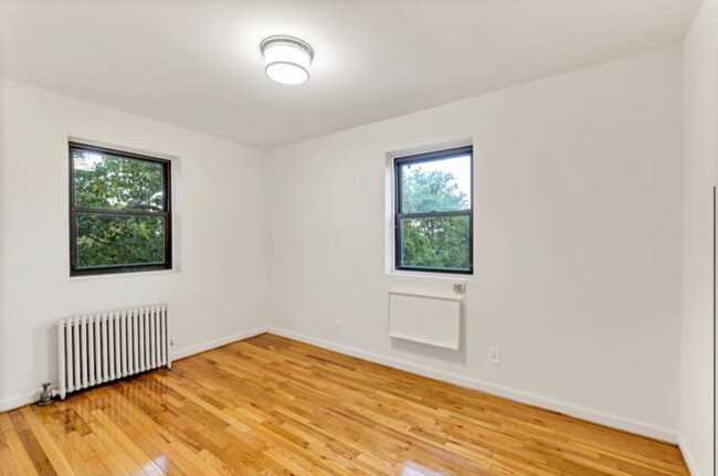 Foto del edificio - 205-16 42nd Ave