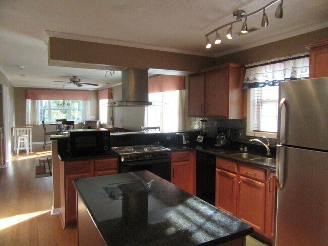 Foto del edificio - 4265 Villas Dr