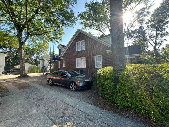 Foto del edificio - 528 Savannah Hwy
