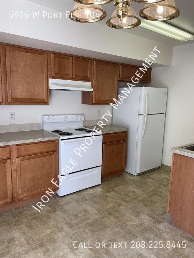 Foto del edificio - 5916 W Port Pl