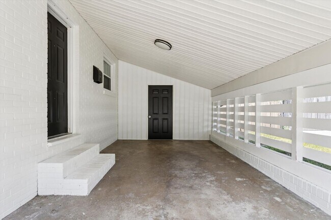 Foto del edificio - 13A Colberts Ln