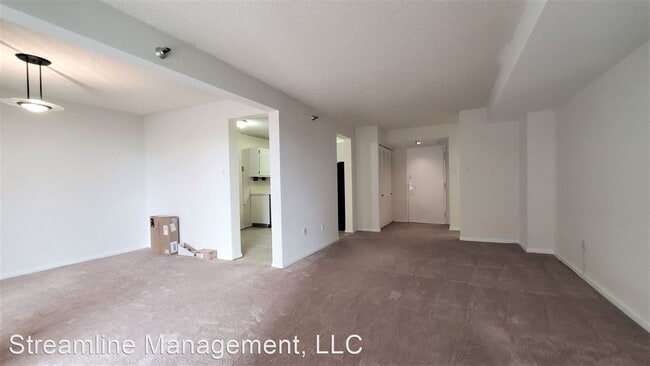 Building Photo - 2 br, 2 bath House - 7401 Westlake Ter #712