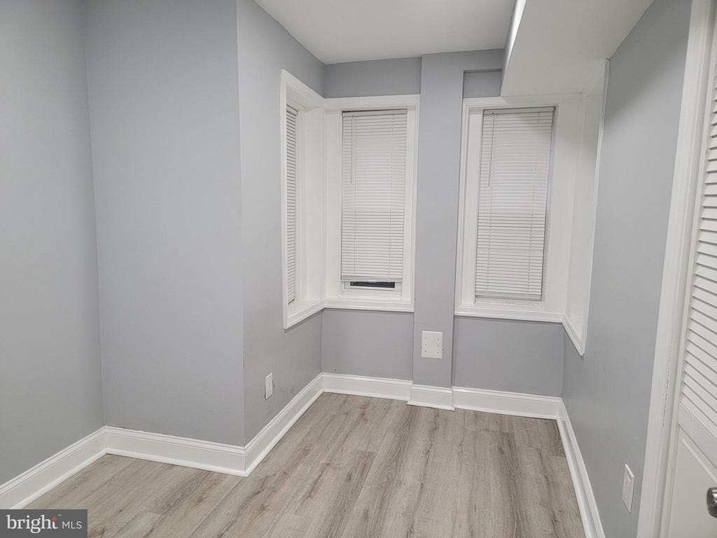 Primary Photo - 1824 Corcoran St NW