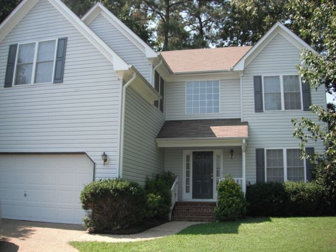 Primary Photo - 4 BED 2.5BA SINGLE FAMILY HOME