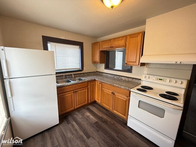 Foto del edificio - Quiet 2-Bedroom Home Along Hwy 12 – Large Yard