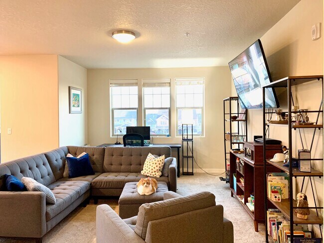Light and bright living on a corner lot - 16417 NW Chadwick Way