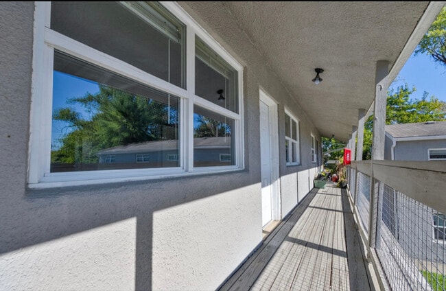Foto del edificio - 474 1/2 E Norwich Ave