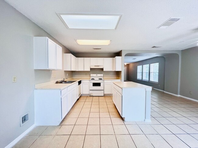 Foto del edificio - 4BD Home