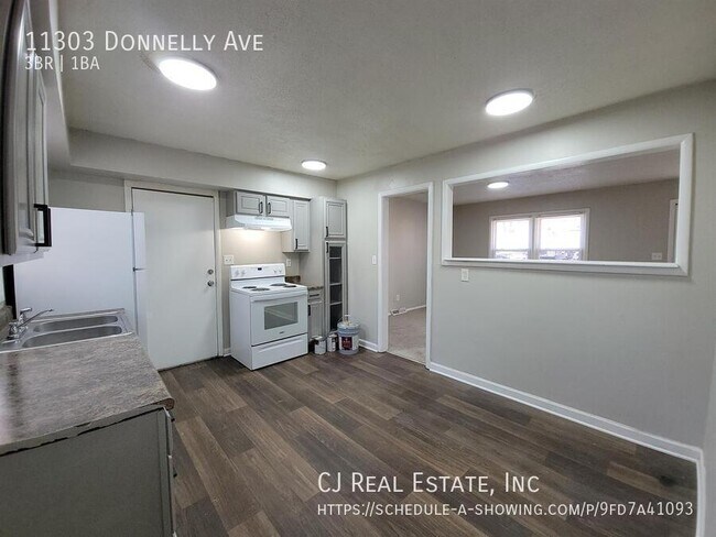 Foto del edificio - 11303 Donnelly Ave