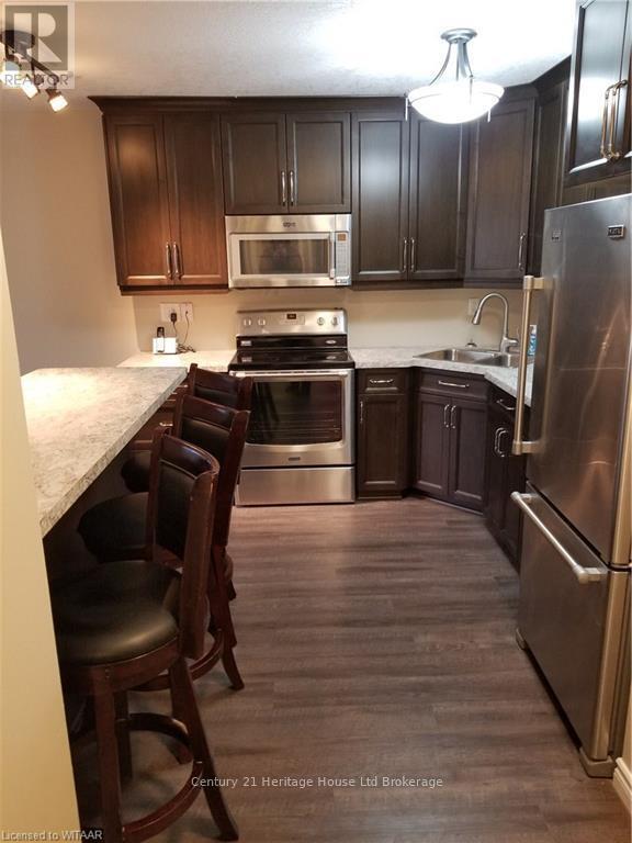 Photo principale - 56-56 Hiawatha Rd