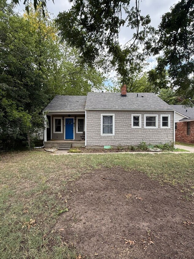 2 bed/1 bath Norman Cottage - 2 bed/1 bath Norman Cottage