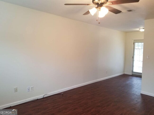 Building Photo - 100 Chalfont Dr