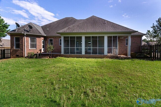 Foto del edificio - 26105 Apple Orchard Ln