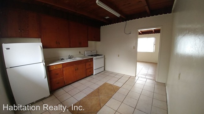 Foto del edificio - 3425 E Lind Rd
