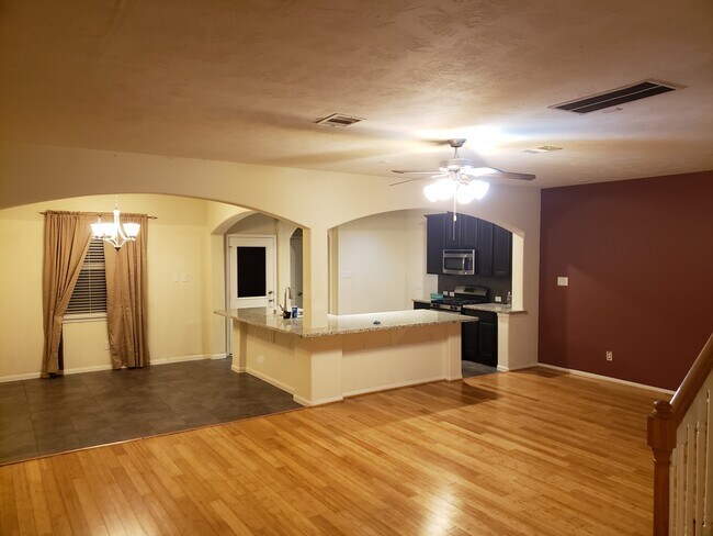 Cocina y sala de estar - 14630 Durham Chase Ln