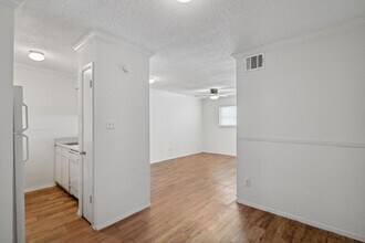 Building Photo - 4105 Speedway