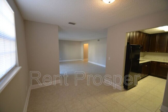 Building Photo - 4053 Dijon Dr