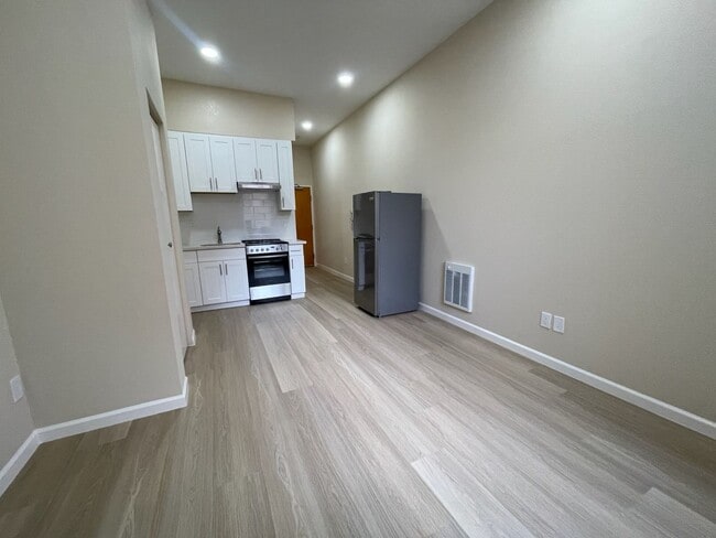 Foto del edificio - 1012 Grant Ave