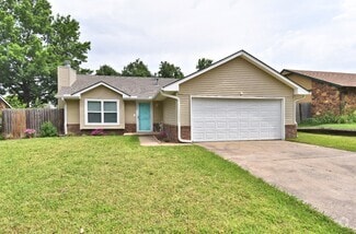 1339 E 138th Pl