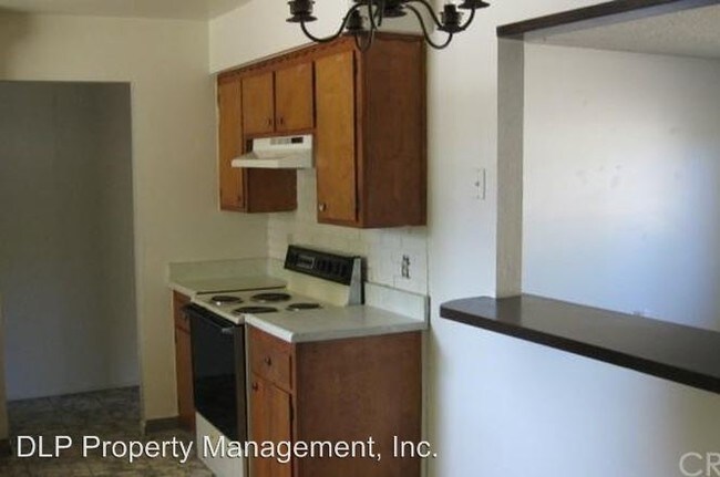 Building Photo - 3263 Loughborough Dr