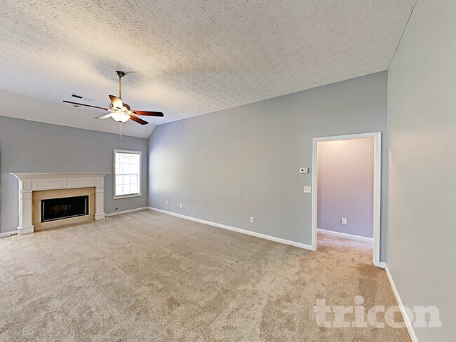 Building Photo - 200 Shenandoah Dr