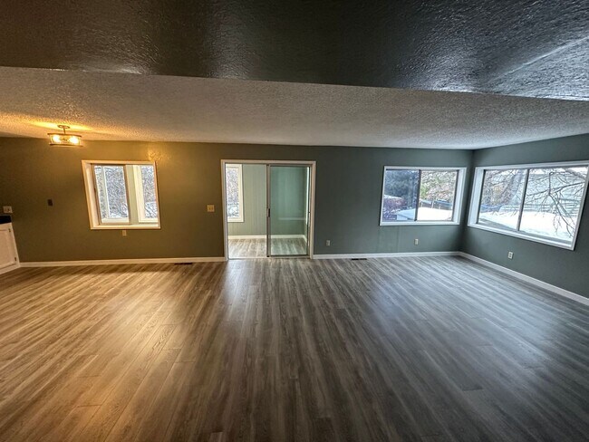 Foto del edificio - 1726 Kimberly Dr