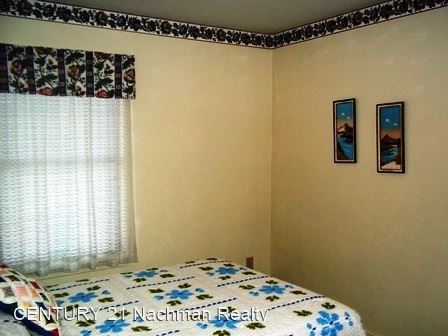 Building Photo - 3 br, 1.5 bath House - 285 #26 Merrimac Trail