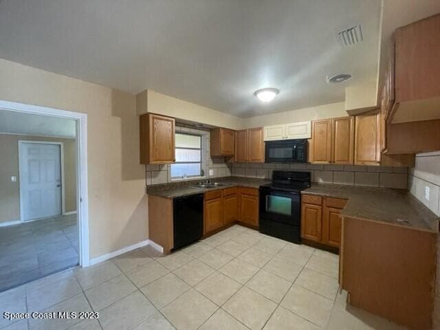 Building Photo - 1171 Croton Rd