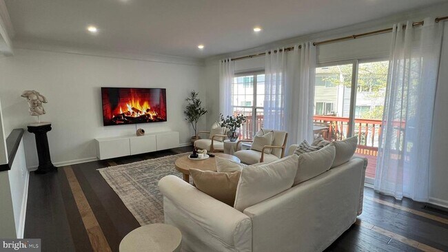 Foto del edificio - 3964 Brickert Pl